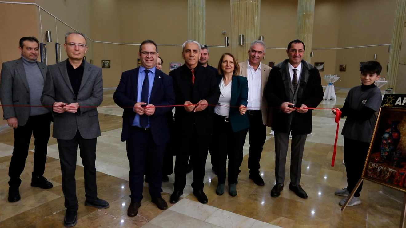 “Topraktan Sanata” Konulu Sergi Açıldı